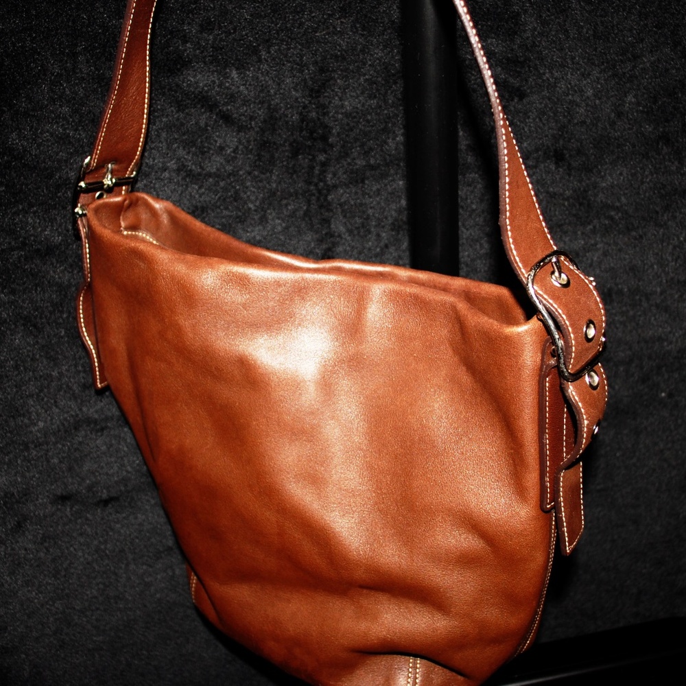 COACH Bucket Zip Bag w/ Super Soft Leather | Never Used & In Perfect Condition